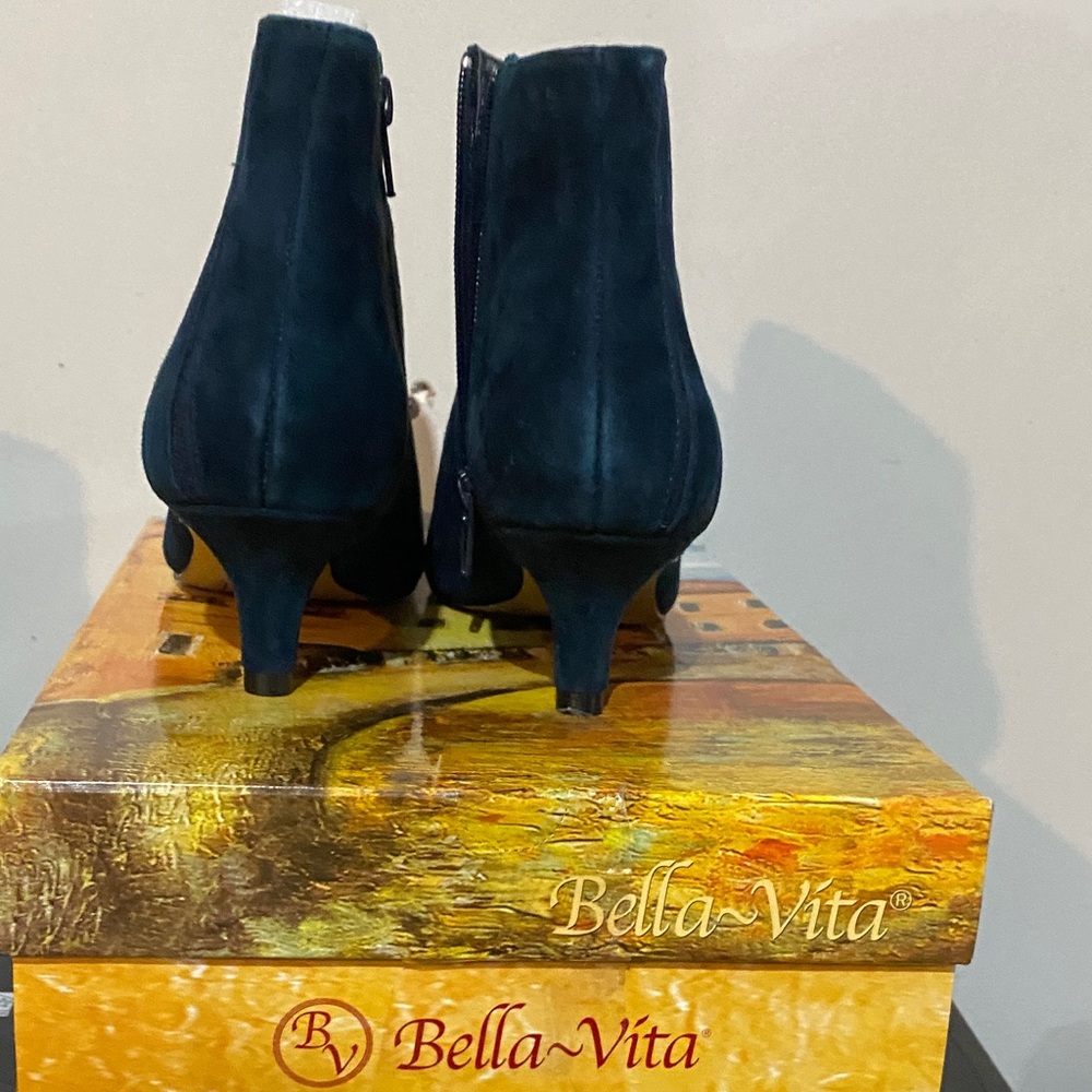 Bella Vita Women's Navy Ankle Booties - Picture 4 of 6